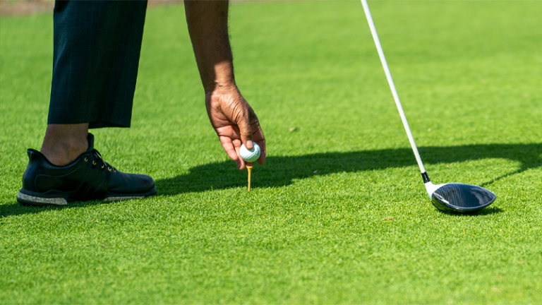 How Should A Golf Driver Sit On The Ground? - Metro League