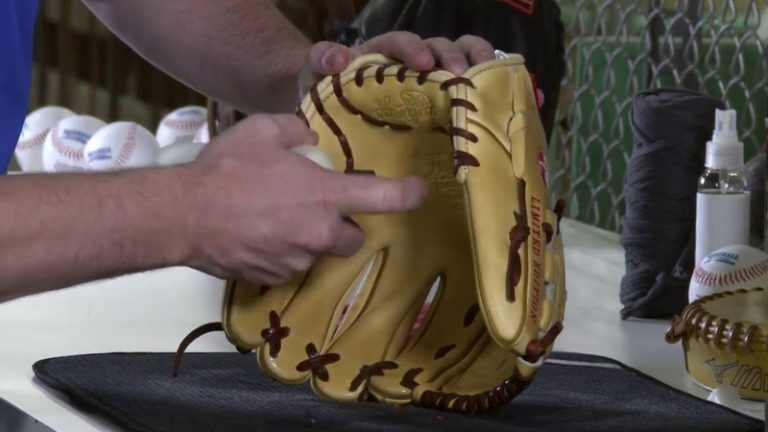 how-to-steam-your-baseball-glove-at-home-metro-league