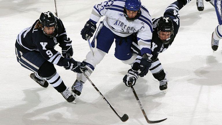 How Do Hockey Players Know When To Change Lines Metro League