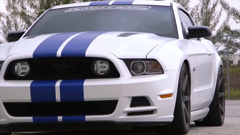 Do Racing Stripes Make A Car More Expensive? - Metro League