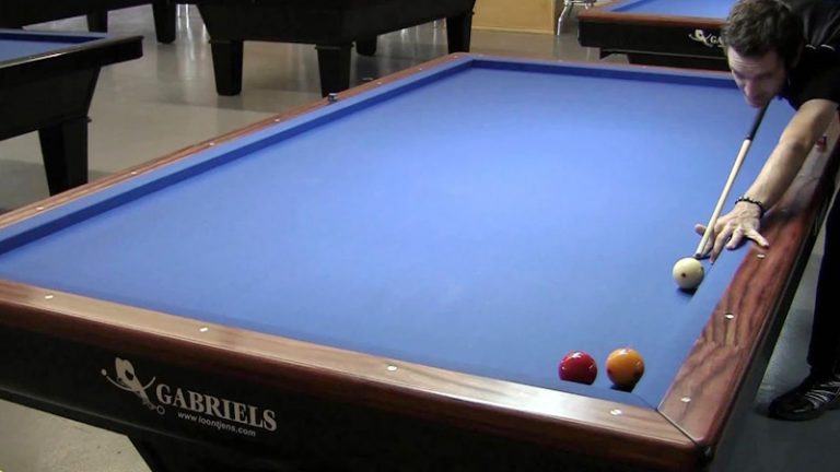 How Do You Play Pool Without Pockets