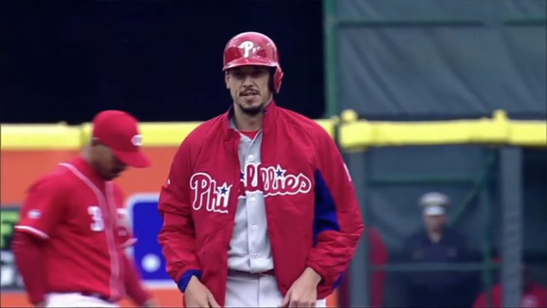 why-do-pitchers-wear-jackets-on-base-metro-league