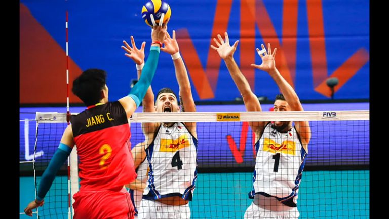 does-a-block-count-as-a-hit-in-volleyball-here-s-what-you-need-to-know