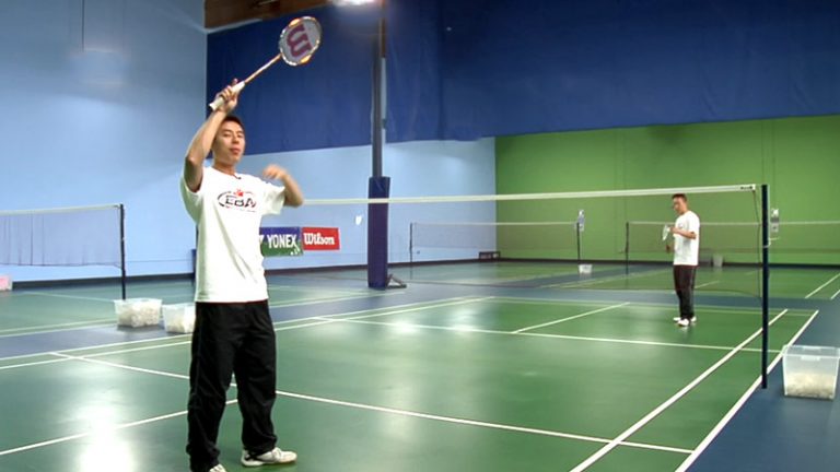 What Is A Smash Shot In Badminton? - Metro League