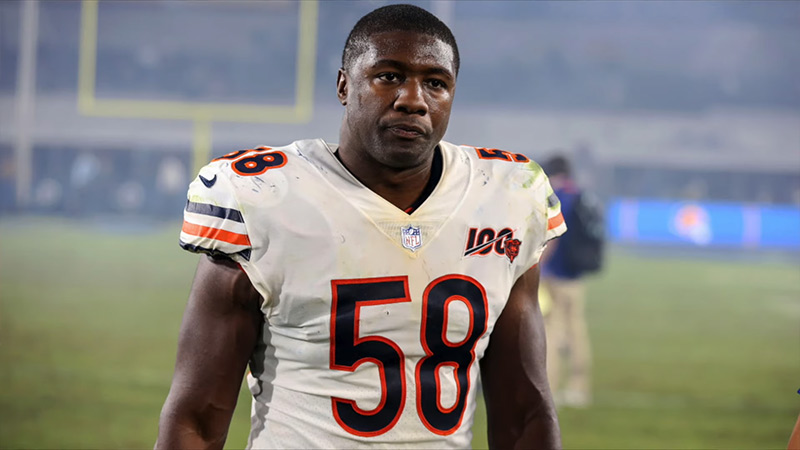 Roquan Smith ends holdout, signs contract