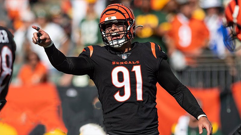 DaltonSignature on X: Welcome to the Jungle, DE Trey Hendrickson! #WHODEY  #NewStripes #FreeAgency 2020 Season @NextGenStats QB Pressures 53 Pressure  Rate 16.3% Pressure Rate (3rd Down) 25.5% Sacks 13.5 Sack Rate 4.1% @