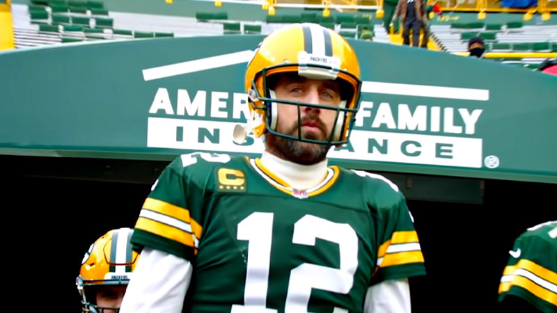 Why Does Aaron Rodgers Hate His Family? 9 Reasons - Metro League